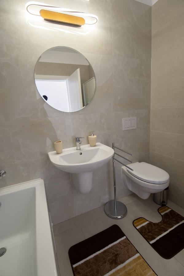 Claseb Apartment 티미쇼아라 외부 사진